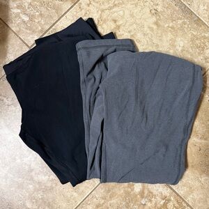 Isabel Maternity by Ingrid & Isabel Black & Gray Capri Leggings Size L